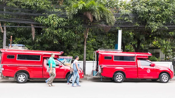 Nimmanhaemin Road on Augus 3, 2016 in Chiang Mai, Tailândia — Fotografia de Stock