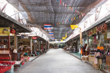 Baan Tawai Köyü geleneksel el sanatları alanının Kuzey Tayland merkezi olmuştur