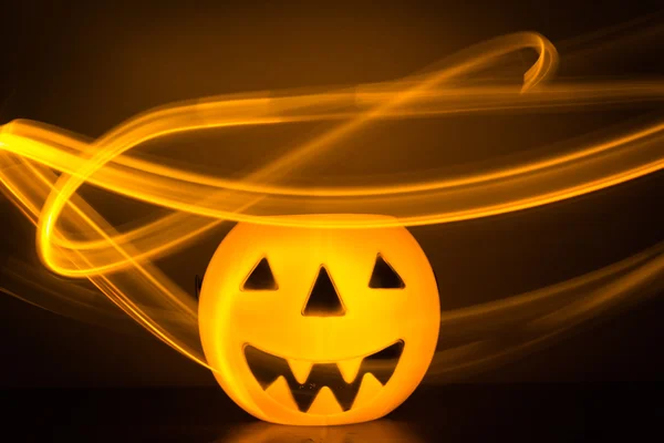 Skrämmande halloween bakgrund med pumpor — Stockfoto