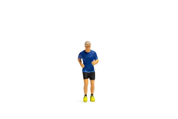 Personas Miniatura Hombre Ropa Deportiva Corriendo Sobre Fondo Blanco Espacio — Foto de Stock