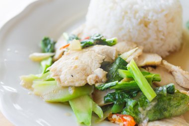 kínai kelkáposzta keverjük sült csirke és osztriga szósszal 