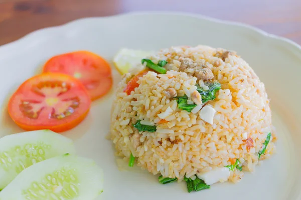 Tuzlu yumurta kızarmış pilav ile domuz eti, Tayland gıda — Stok fotoğraf