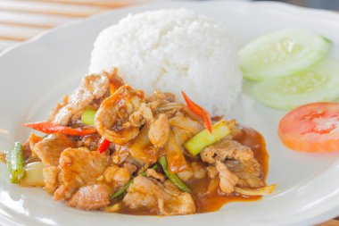 biberler ile kızarmış domuz Tayland gıda