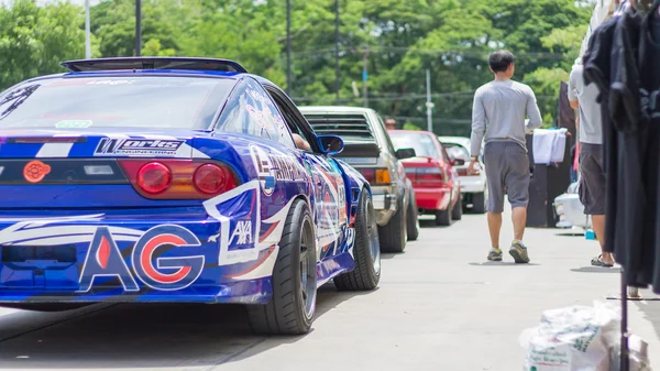 Nedefinovaný ovladače závod Raceway dočasné ulici — Stock fotografie