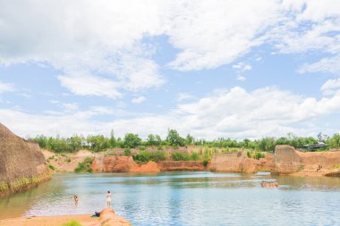 Büyük Kanyon chiang mai, taş ocağı gölet Chian gölde yüzmek için