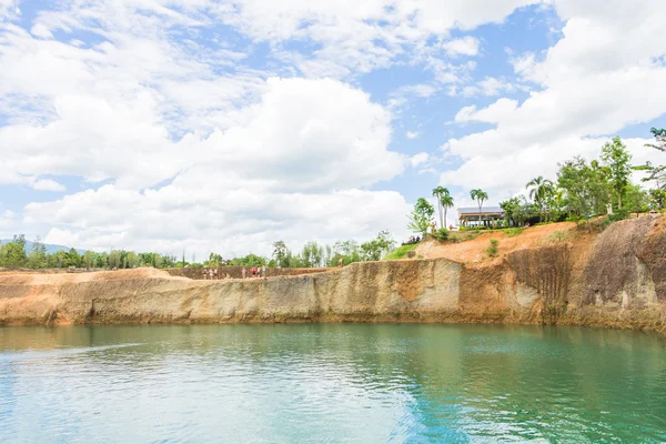 Grand canyon chiang mai, cantera estanque para nadar lago en Chian — Foto de Stock