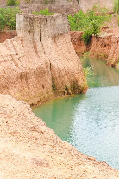 Grand canyon chiang mai, stagno cava per il nuoto lago a Chian — Foto Stock