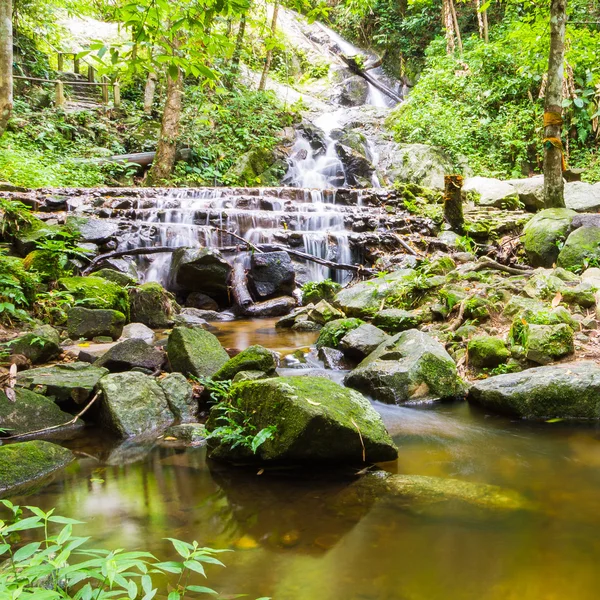 Mae Kampong Cascata Chiang mai Thailandia . — Foto Stock