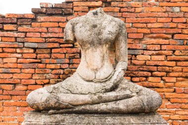 Wat Chaiwatthanaram Ayutthaya, Tayland eski Buda heykeli