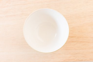 Rustik ahşap arka plan boş kase