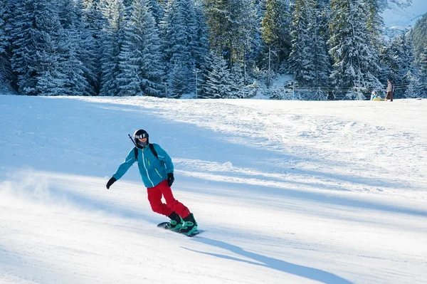 Bansko Bułgaria Stycznia 2016 Ludzie Nartach Ośrodku Narciarskim — Zdjęcie stockowe