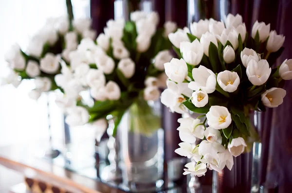 Decoração de casamento com flores — Fotografia de Stock