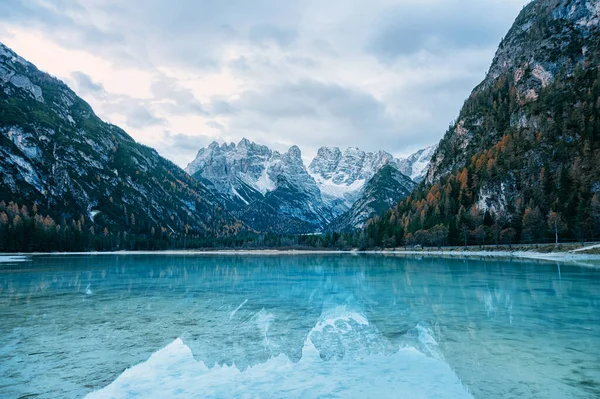 Bellissimo Lago Montagna All Alba Cortina Dolomiti Alpi Italia — Foto Stock