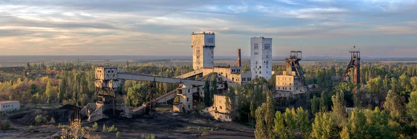 Bergbaupanorama. Donezk, Ukraine — Stockfoto