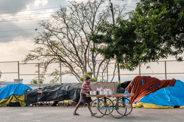 Mysuru Karnataka Indien Januar 2019 Ein Mann Schiebt Einen Karren — Stockfoto