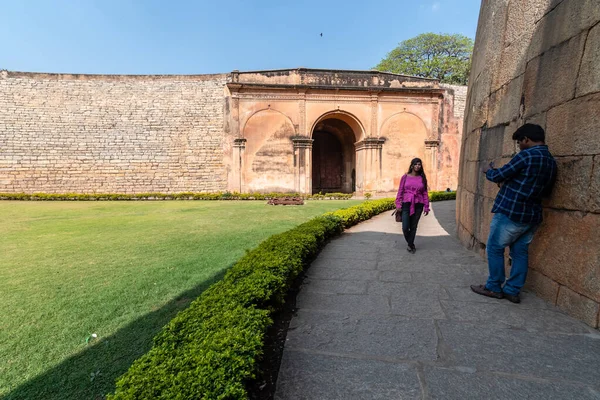 Bangalore Karnataka Indien Januar 2019 Touristen Fotografieren Das Antike Bengaluru — Stockfoto