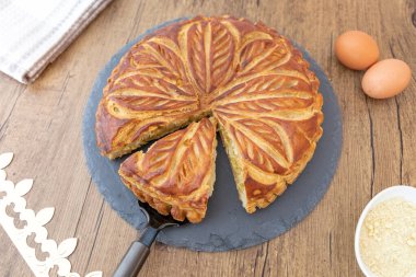 Aydınlanma sırasında Galette des Rois