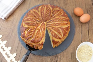 Aydınlanma sırasında Galette des Rois