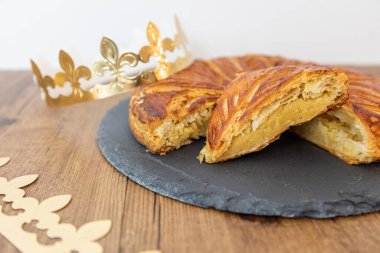 Aydınlanma sırasında Galette des Rois