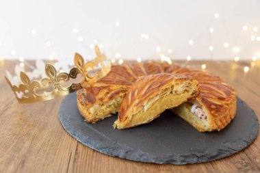 Aydınlanma sırasında Galette des Rois