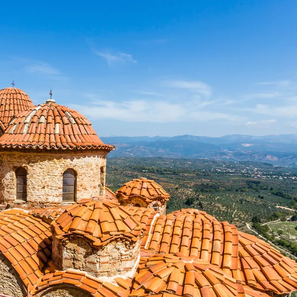 Iglesia bizantina en la ciudad medieval de Mystras — Foto de Stock