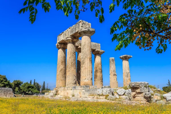 Rovine del tempio Apollo nell'antica Corinto — Foto Stock