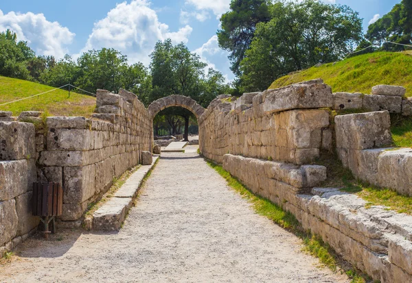 Ruinas en la Antigua Olimpia, Elis, Grecia — Foto de Stock