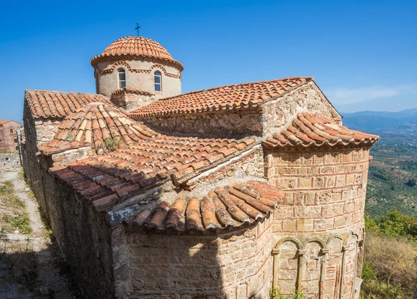 Iglesia bizantina en la ciudad medieval de Mystras —  Fotos de Stock