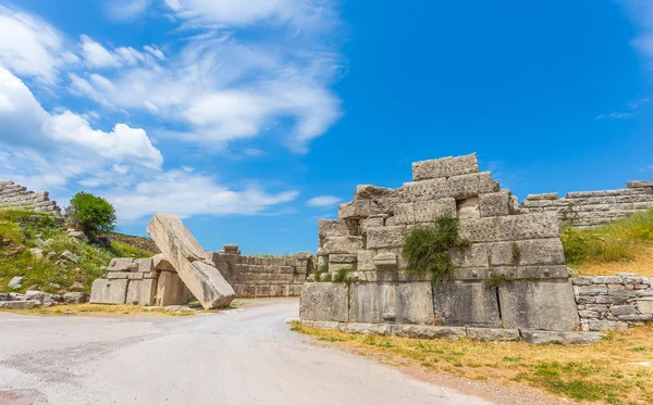 Ruins of Arcadian gete in Ancient Messina — Stock Photo, Image