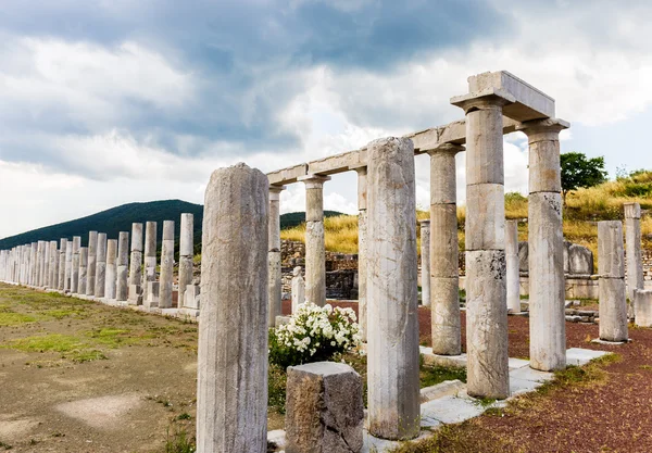 Collonade del gimnasio en Messina antigua — Foto de Stock