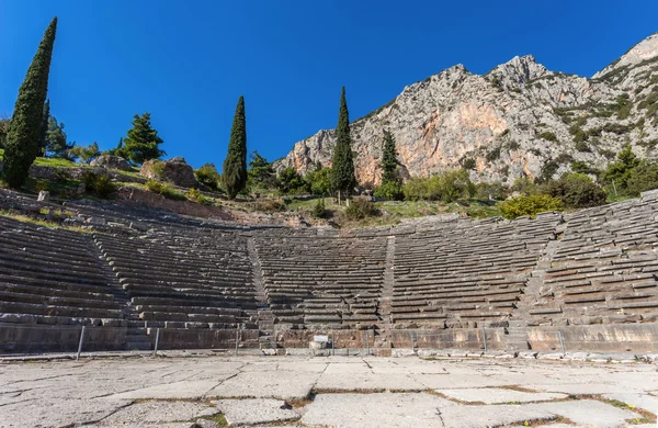 Ruines du théâtre antique à Delphes — Photo