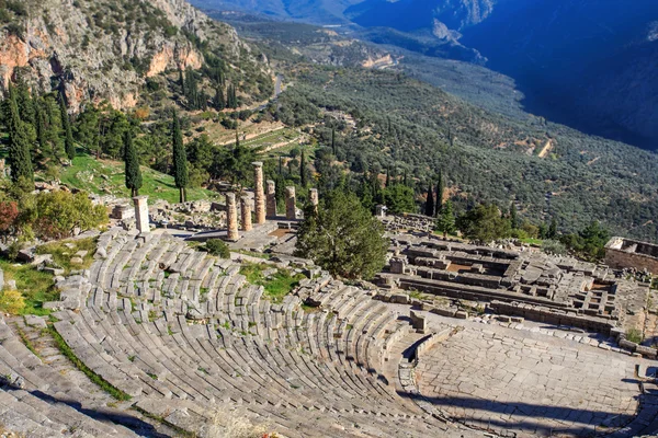 Ruins of ancient theater in Delphi — Stock Photo, Image