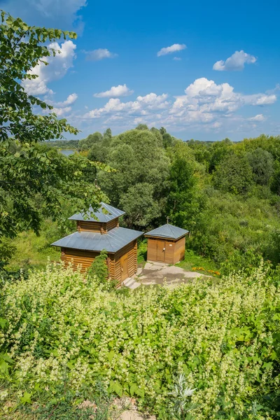 Rusia. Murom. La primavera de Nicolás y una capilla en honor de la Madre de Dios "Primavera vivificante " Fotos de stock