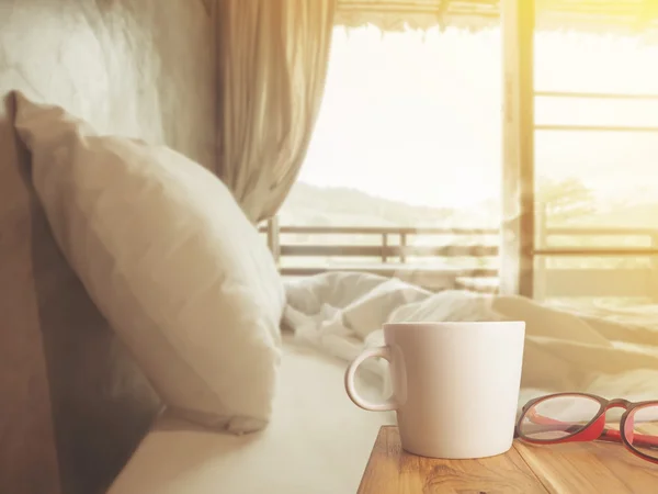 Belle chambre du matin avec café — Photo
