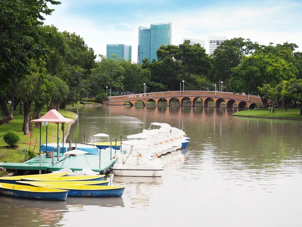 Parque público Jatujak (Chatuchak) en Bangkok, Tailandia — Foto de Stock