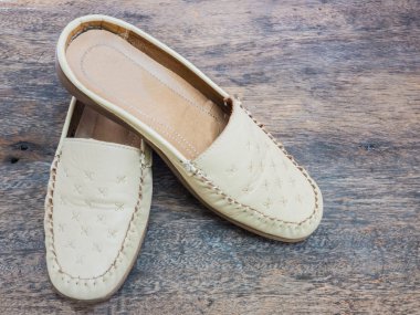  deri Bayan Ayakkabı bej renk