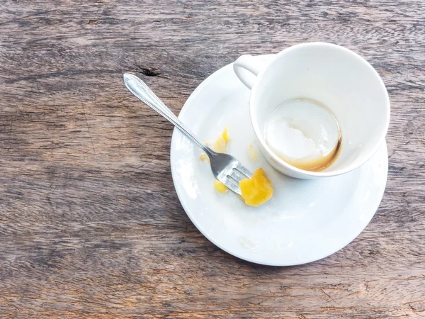 Boş fincan kahve ve plaka — Stok fotoğraf