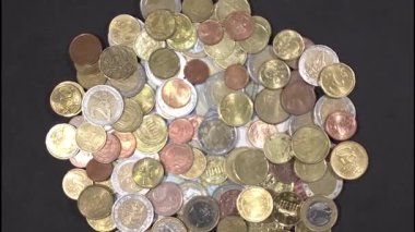 Zenginliğin Ortaya Çıkarılması, Euro Sikkeleri Durdurma Hareketiyle Açığa Çıkarıldı