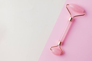 Pembe yeşim taşı. Evde yüz bakımı, alternatif tıp. Boşluğu kopyala.