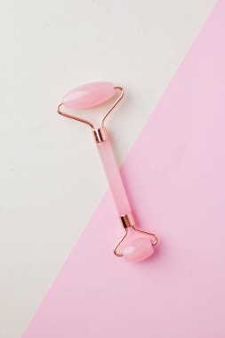 Pembe yeşim taşı. Evde yüz bakımı, alternatif tıp. Boşluğu kopyala.