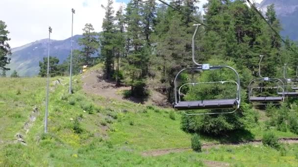 Paisagem das Montanhas do Cáucaso com um teleférico. Arkhyz.. — Vídeo de Stock