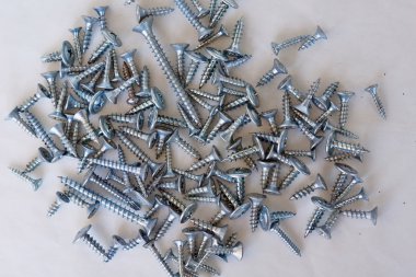 demir vida ahşap yapılar için.