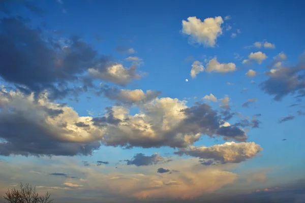 Bewölkter Himmel. — Stockfoto