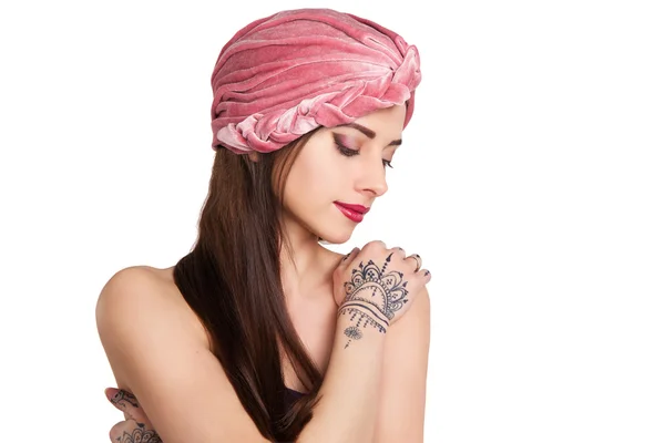 Hermosa mujer con turbante — Foto de Stock