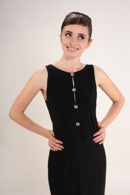retro tarzı güzel genç kadın. kopya alanı.