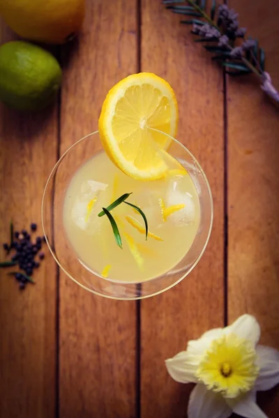 Un cocktail aigre-zingué — Photo