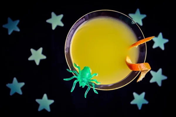 Cocktail d'Halloween fruité orange — Photo