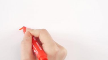 Amacı sevgi kağıda yazı kadının el