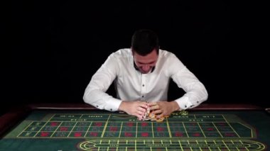 Sağlam işadamı blackjack kazandı. Siyah