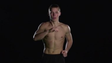 Genç sporcuların çalıştıran. Siyah. Ağır çekim